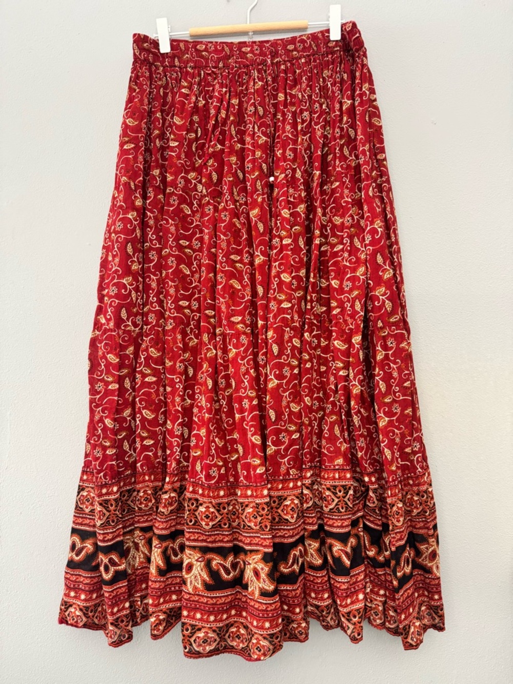 VTG WHITE STAG Tiered Maxi Skirt Floral Paisley Western Hippie Boho Red Large